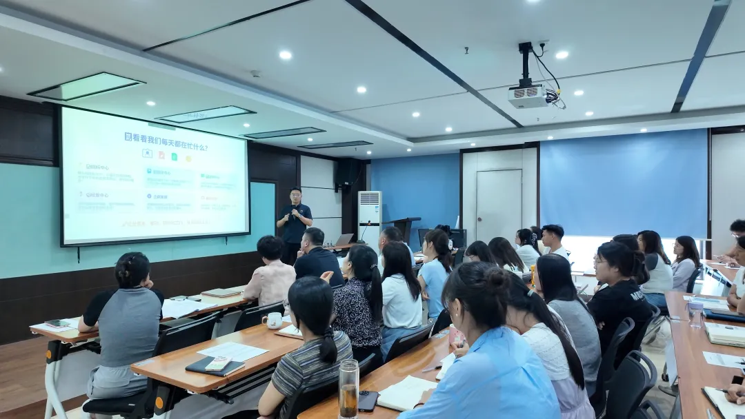 赋能数智新动能 重塑工作新思维｜恒信咨询开展AI思维革命专题分享会